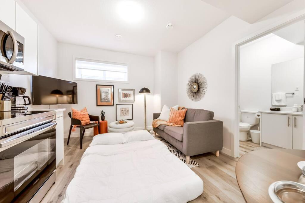 Cozy Nordic Utopia, Bsmt Suite Near Wem & Dt, King Bed, Wifi Edmonton Exteriör bild